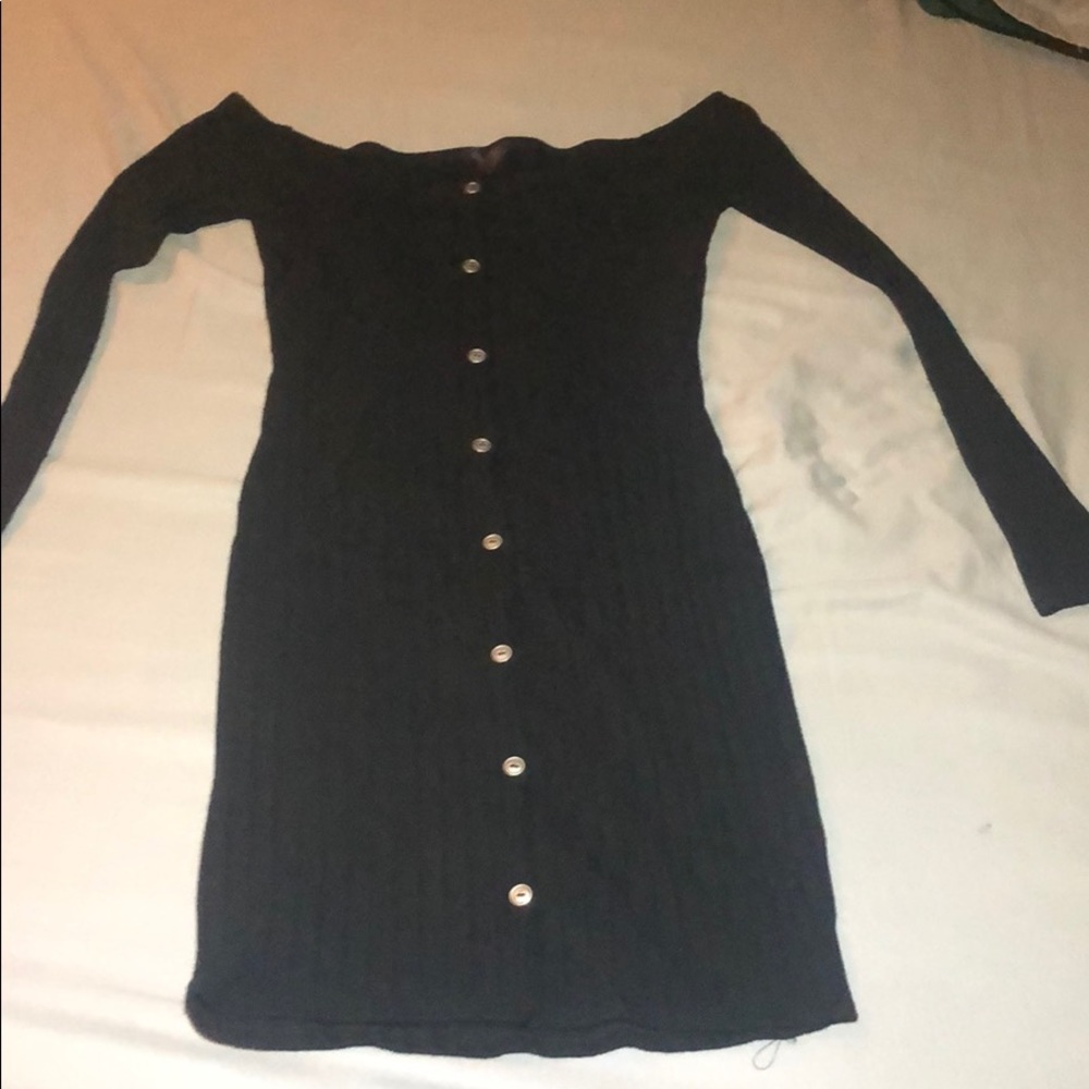 Black long sleeve dress